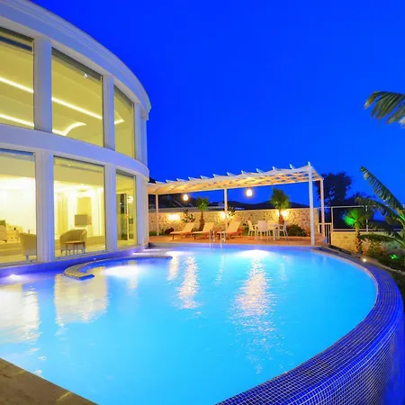 Sirius Villa *