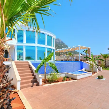 Sirius Villa *