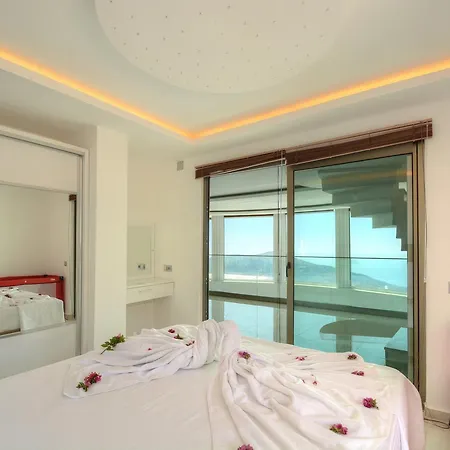 Sirius Villa